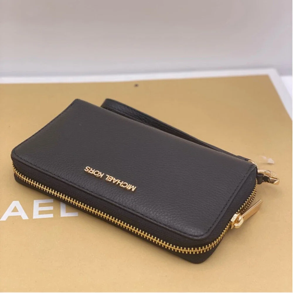 Michael Kors Jet Set Travel Wallet Phone Case Wristlet Black